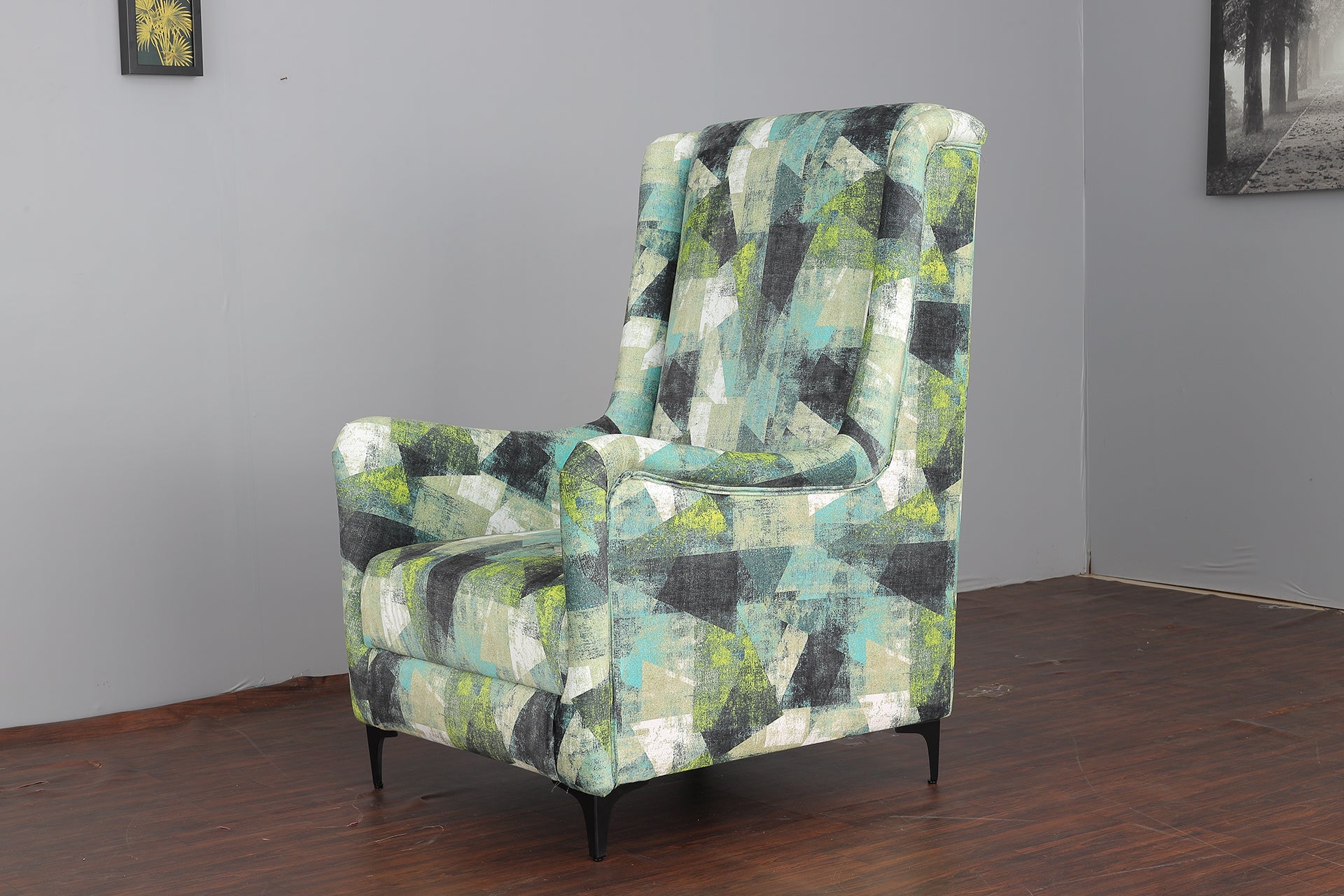 Curled Hand Rest Accent Chair