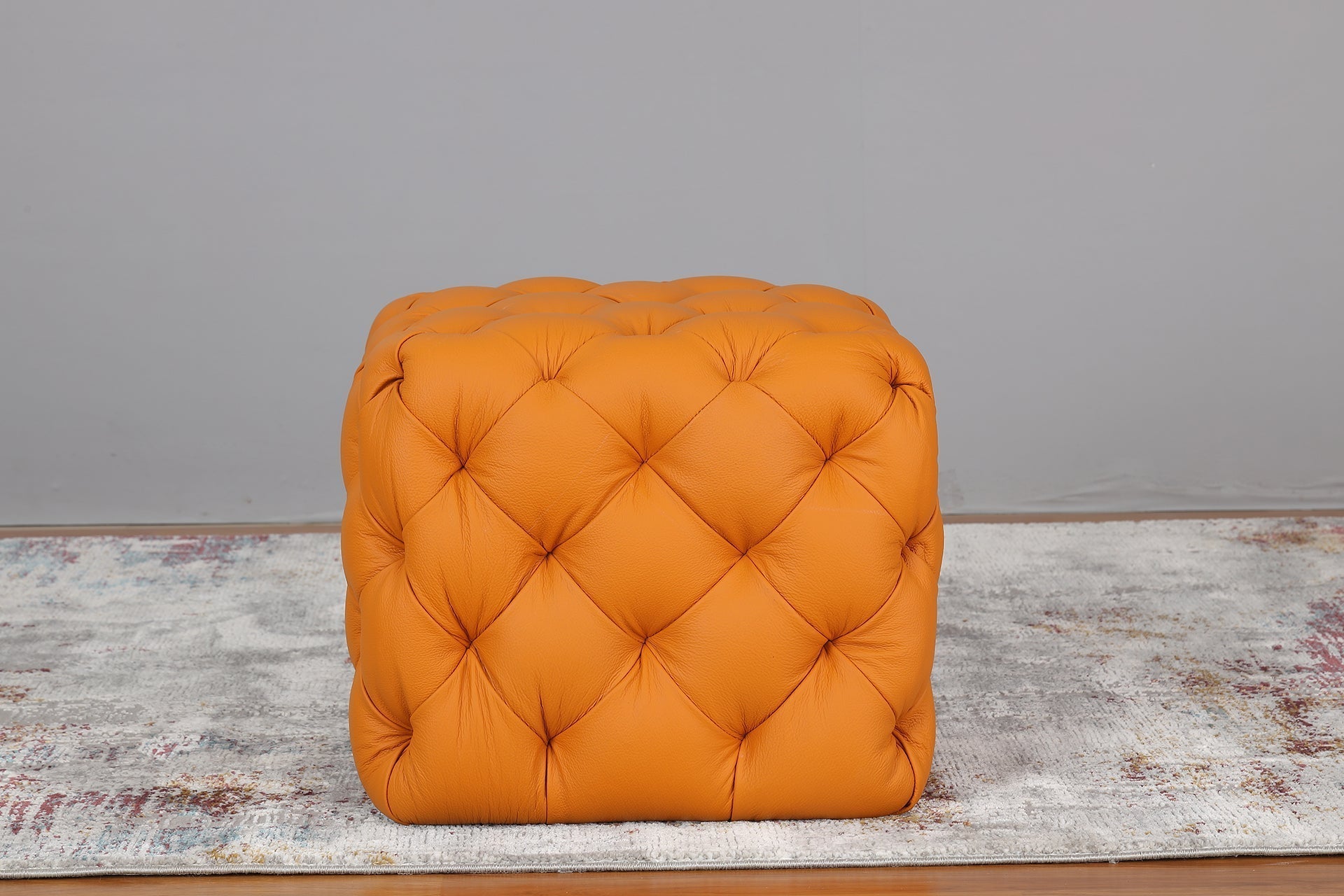 Chester Pouf With Italian Leather