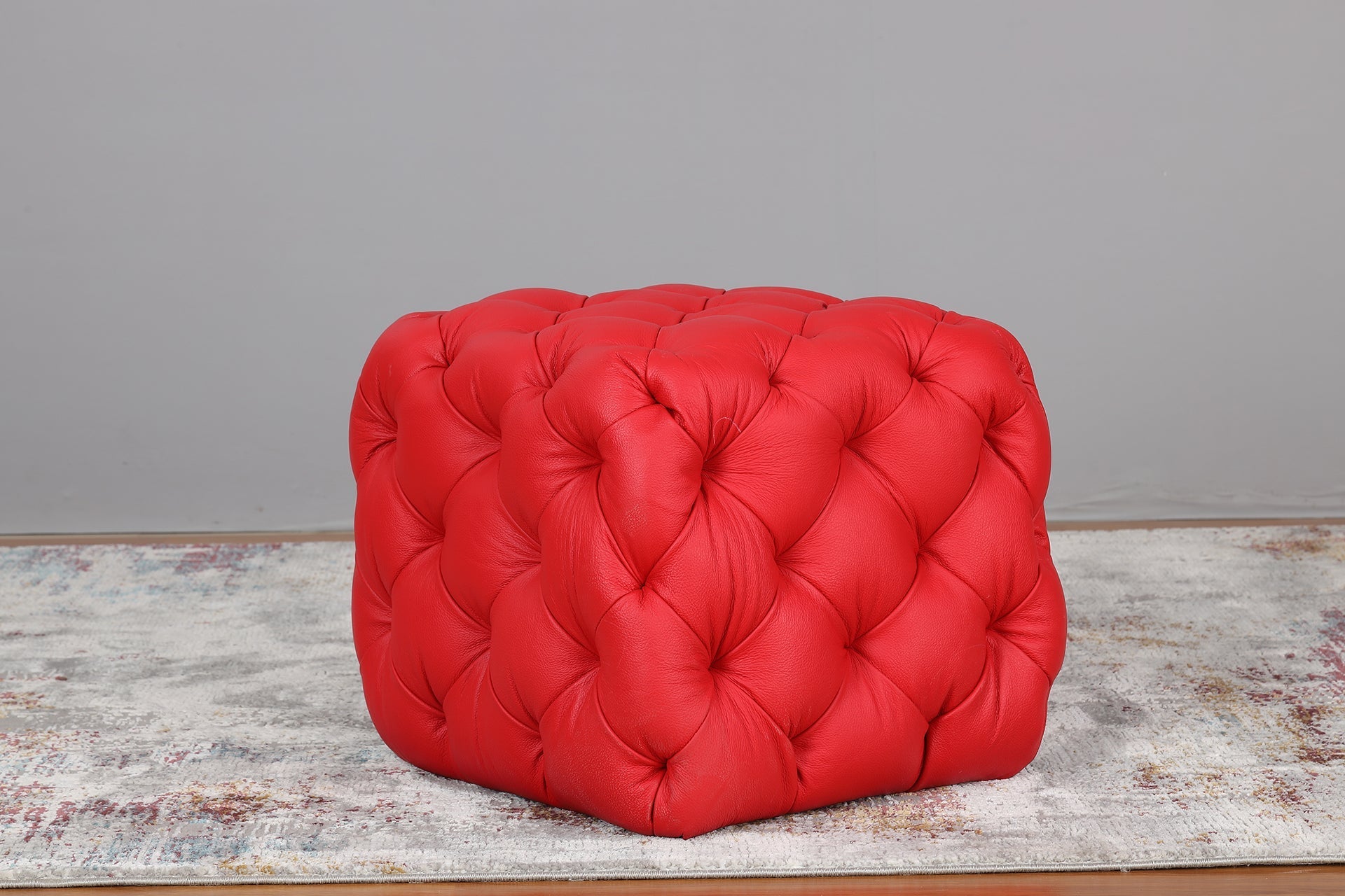 Chester Pouf With Italian Leather