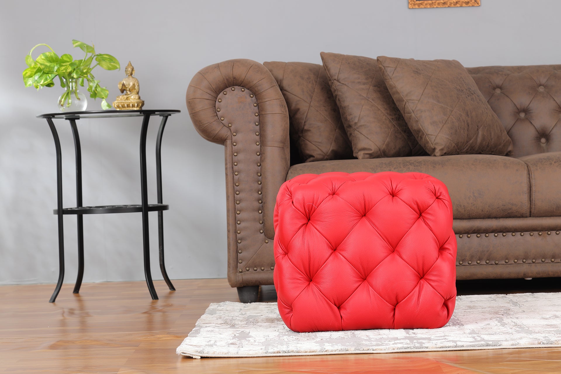Chester Pouf With Italian Leather