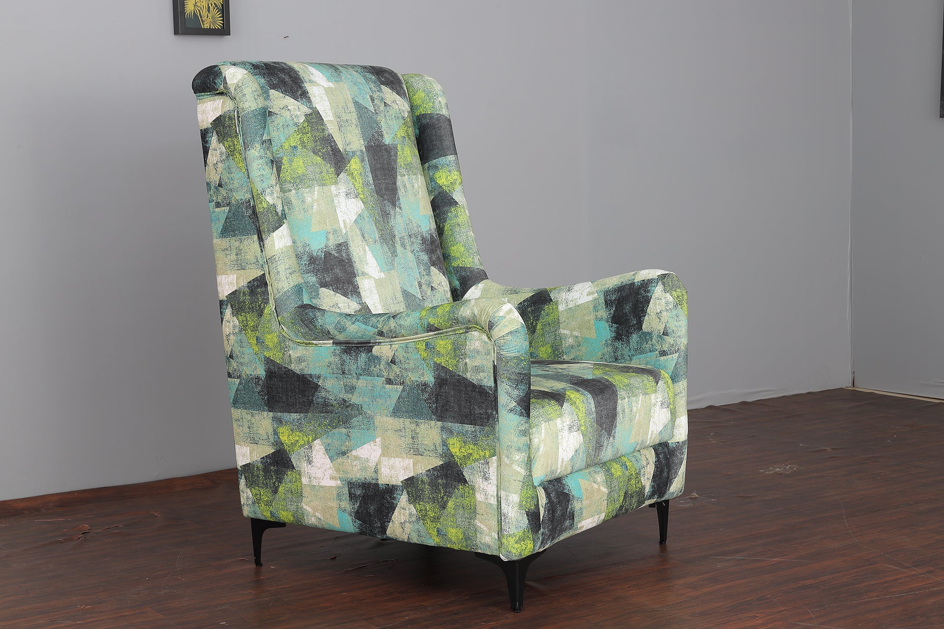 Curled Hand Rest Accent Chair