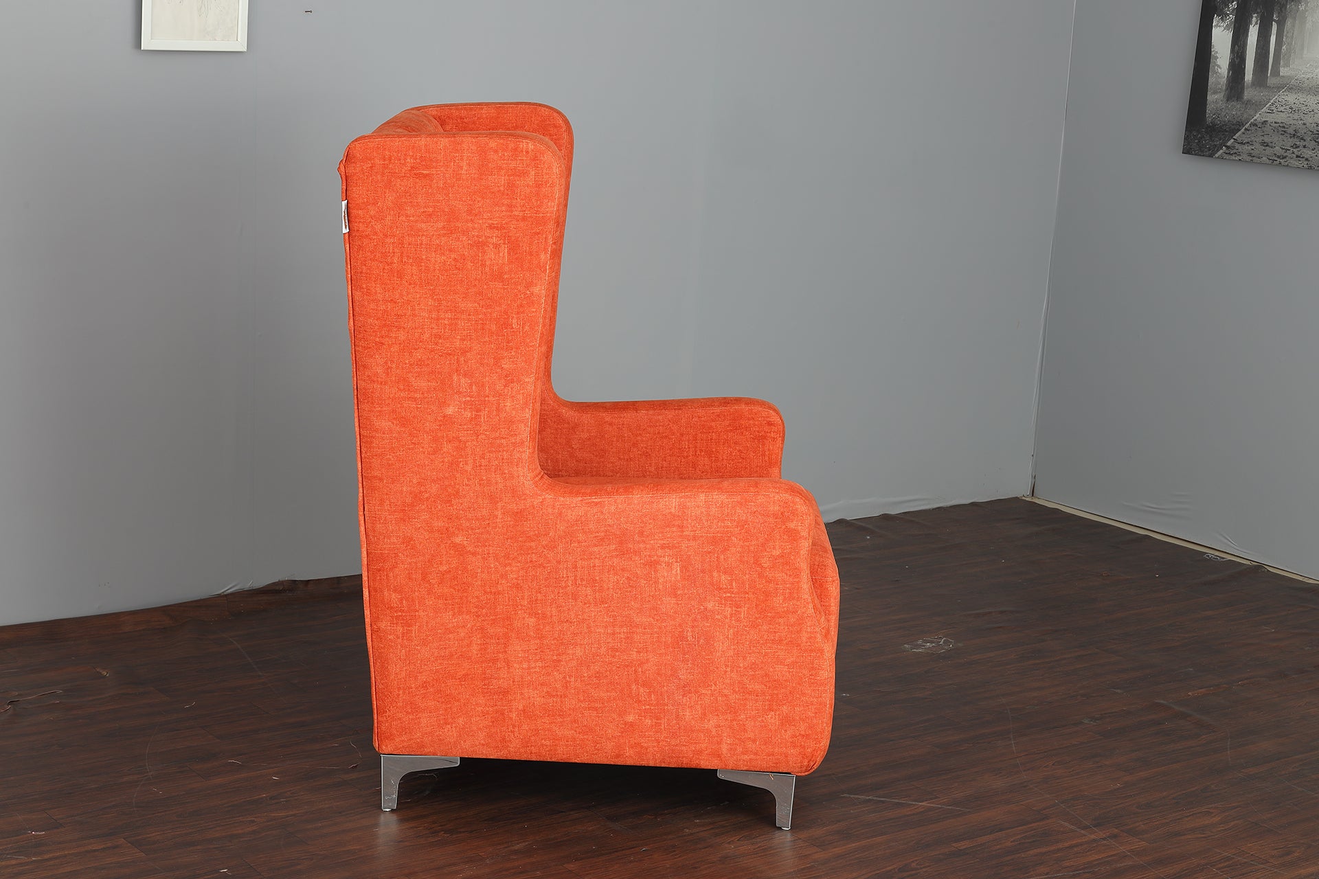 Chester Button Accent Chair