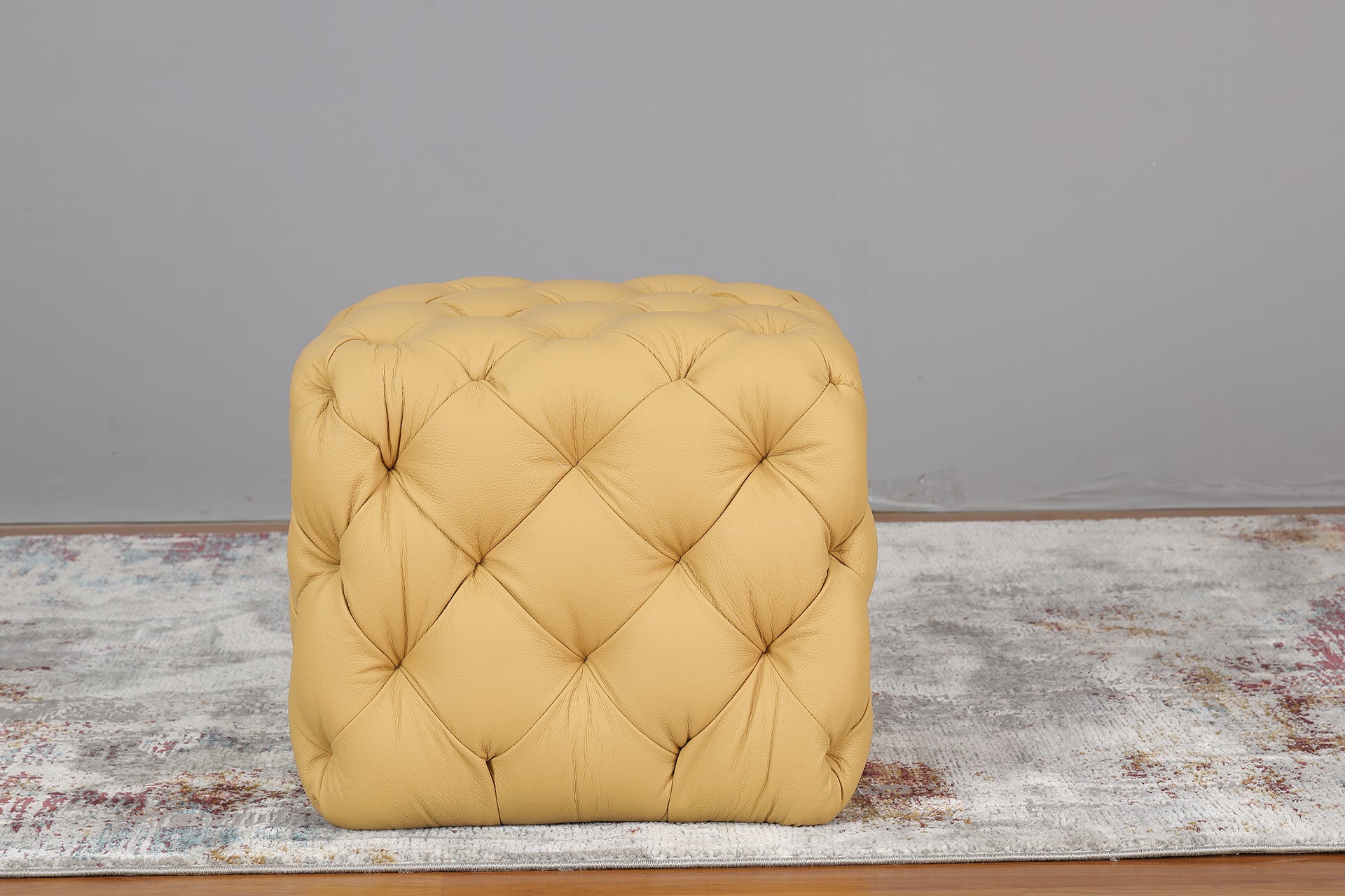 Chester Pouf With Italian Leather