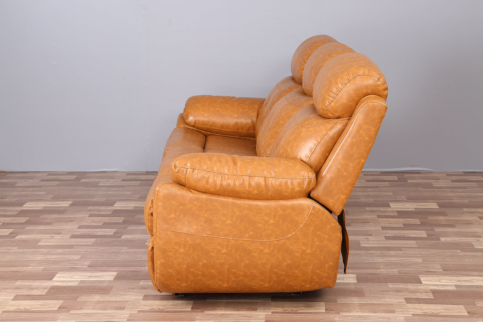 Tokyo 3 Seater
