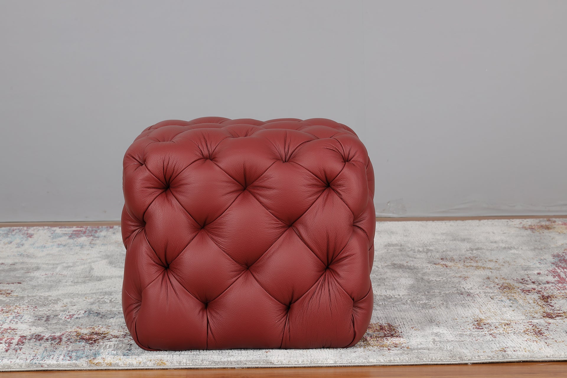 Chester Pouf With Italian Leather