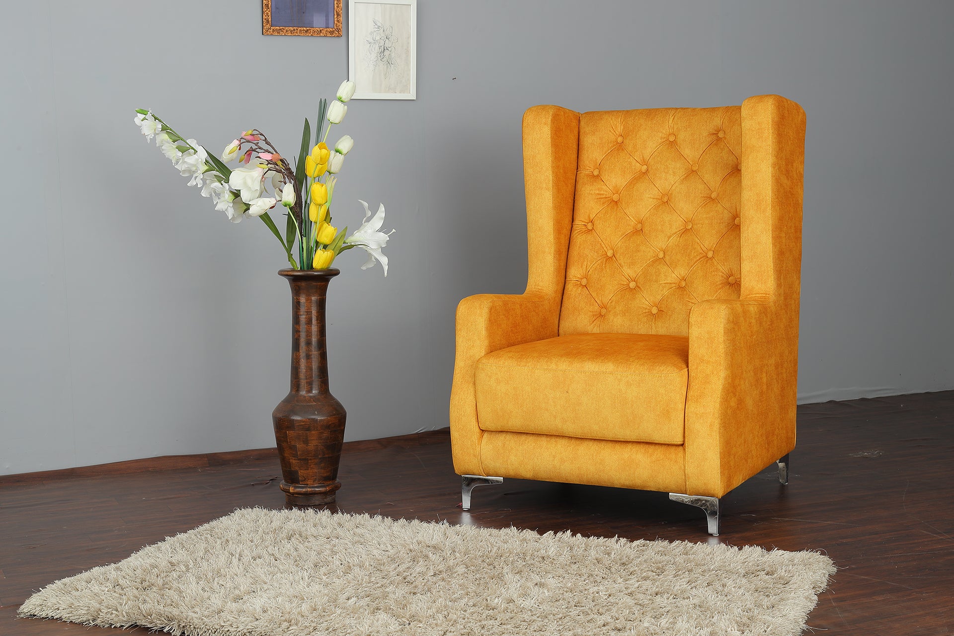 Chester Button Accent Chair